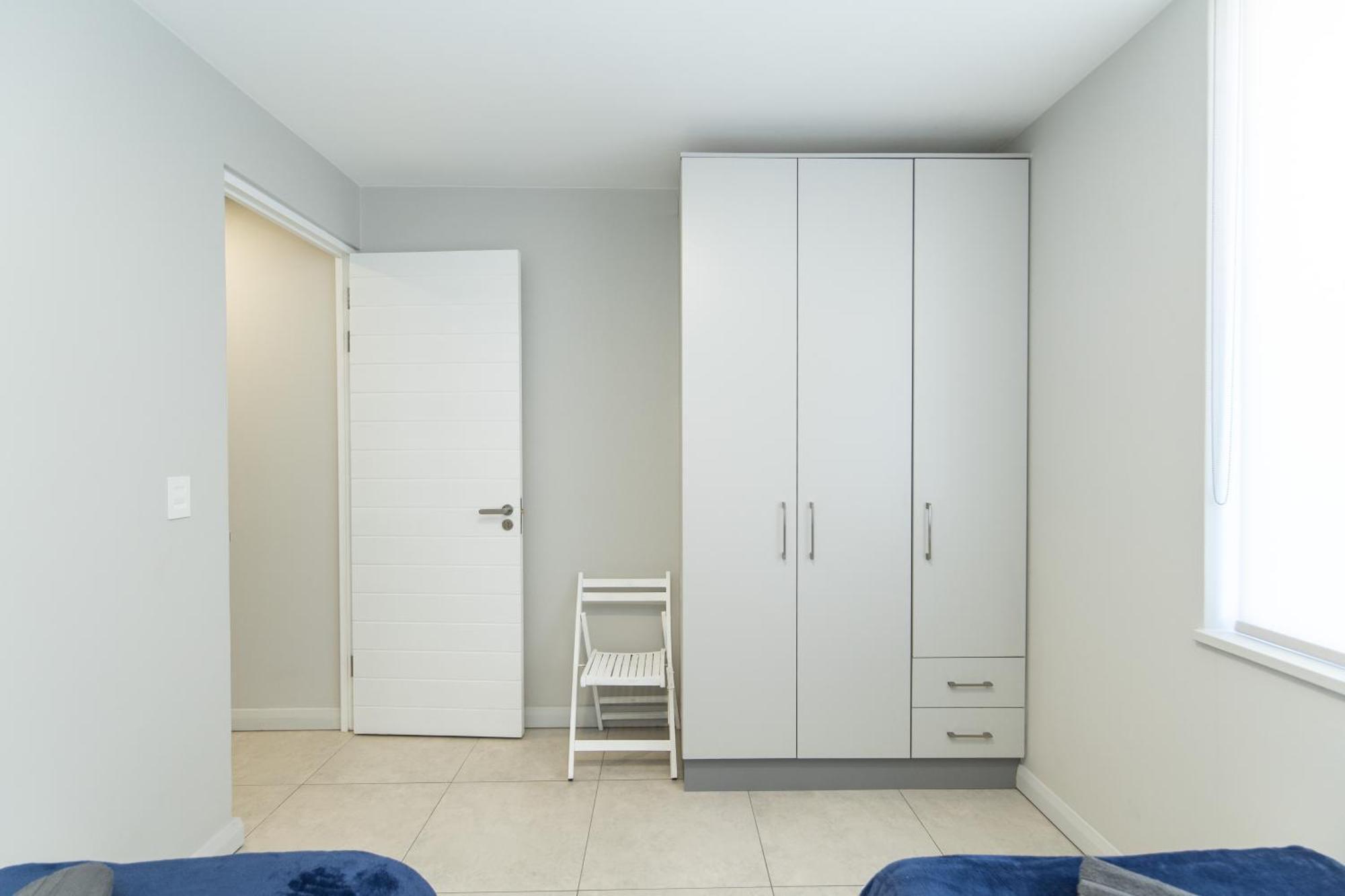 Cozy Modern Apartment At Bellamare Порт-Элизабет Экстерьер фото