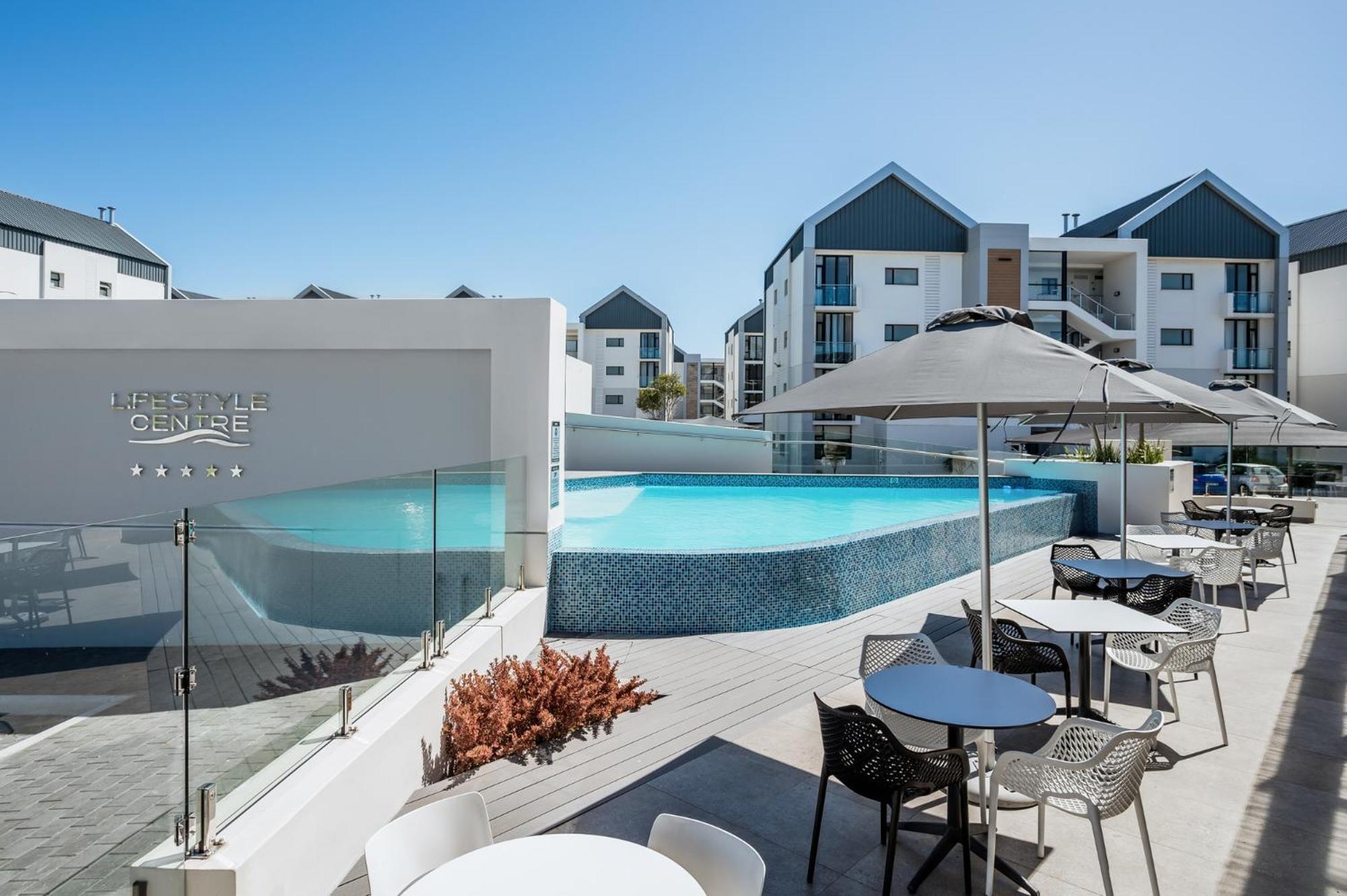 Cozy Modern Apartment At Bellamare Порт-Элизабет Экстерьер фото